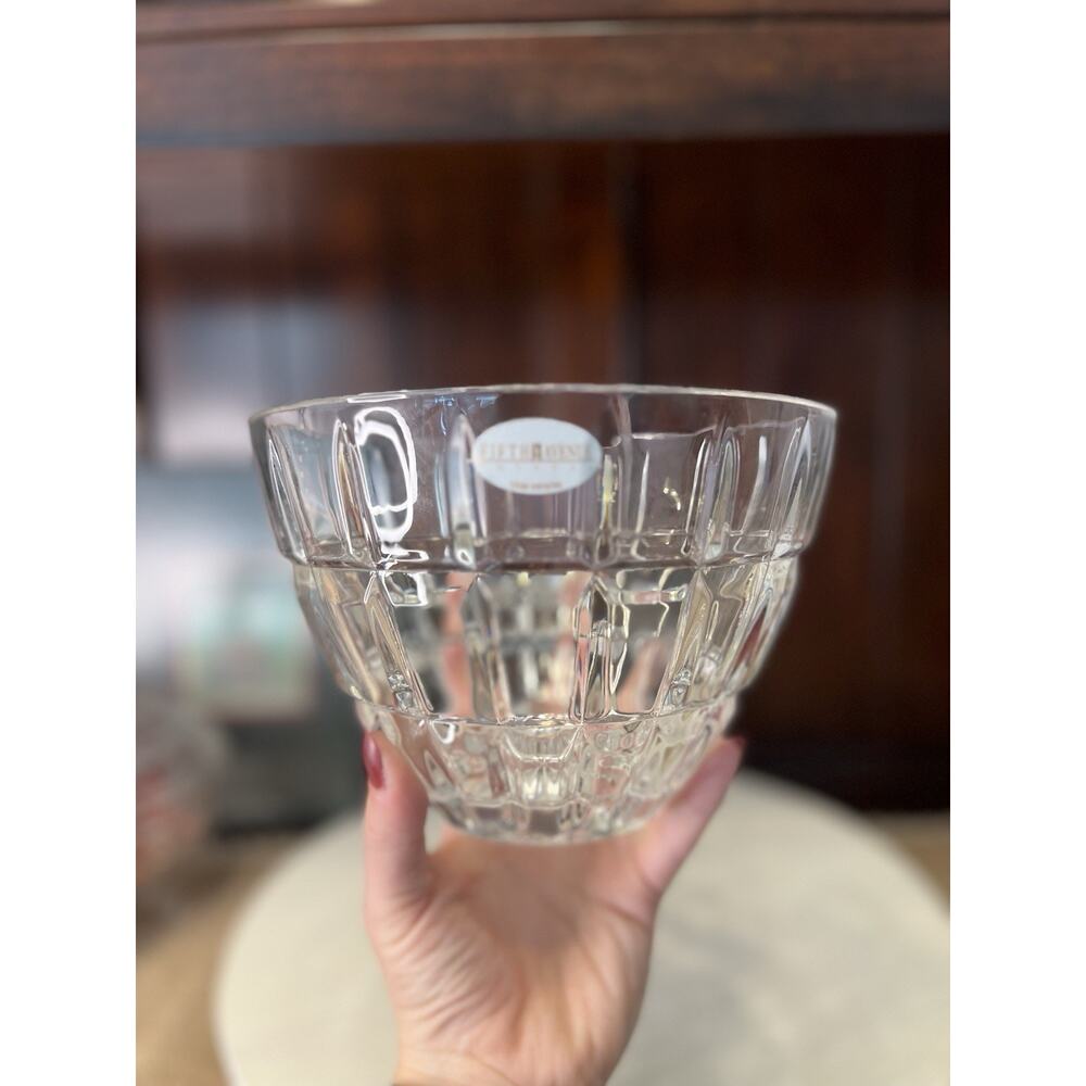 Fifth Avenue Lead Crystal Bowl Emerald Design Made In USA 7” Diameter 4.75” Tall